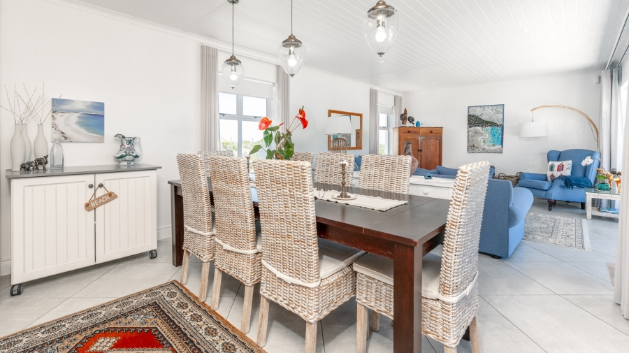 4 Bedroom Property for Sale in Oceanview Heights Western Cape